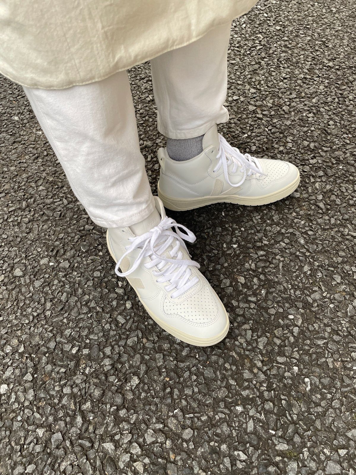 ホワイトフレア　70パック VEJA レザーハイカット オールホワイト | THE M.B
