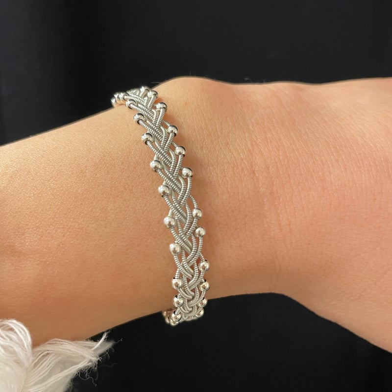 YOHEI NOGUCHI ブレスレット YOHEI NOGUCHI】幸せをもたらす！？サーミブレスレット | LEE