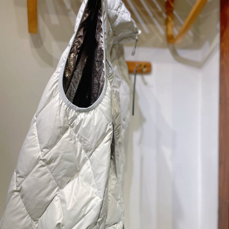 FEAT ダイヤキルティング 高機能ダウンベスト | THE M.B