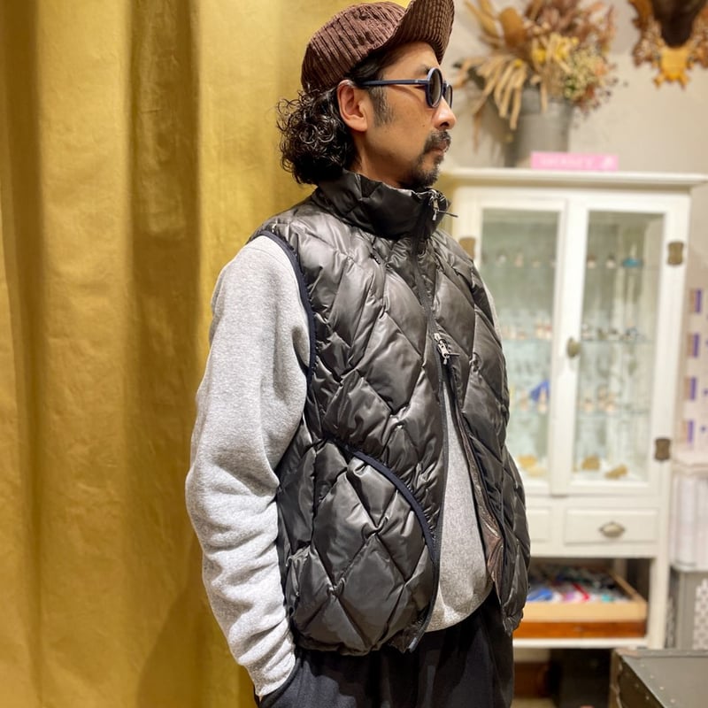 AKM ダイヤキルティング ダウンベスト AKM ダイヤキルティング ダウン