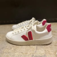 VEJA シャドーロゴPINK
