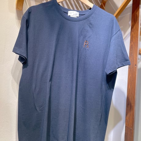PARIS BERLIN 刺繍Tシャツ
