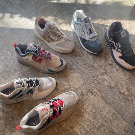 KARHU Fusion Limited WHITE/blue   /PINK