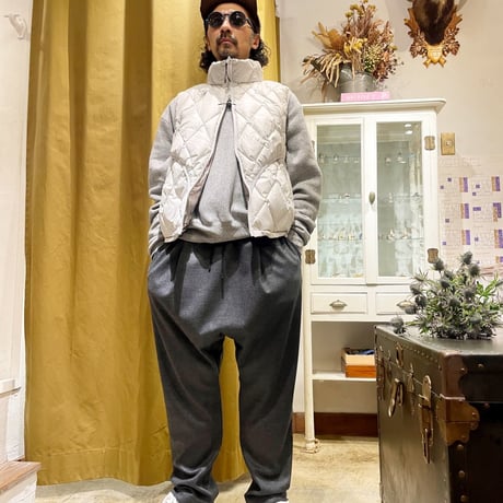 VEJA V10 レザースニーカー