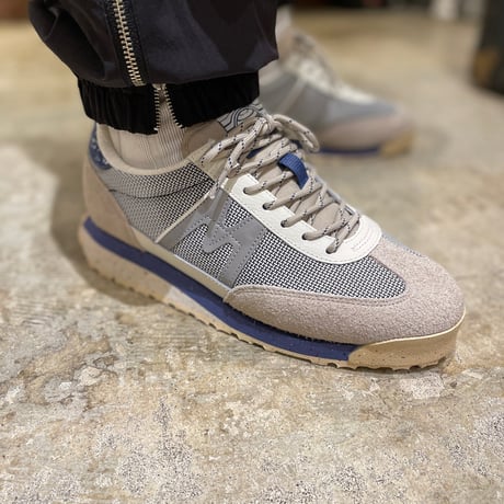 KARHU retro classic スニーカー