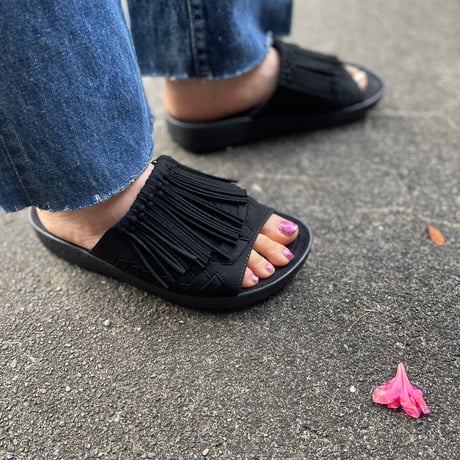 MALIBU  NATIVE sanderbirdフリンジサンダル