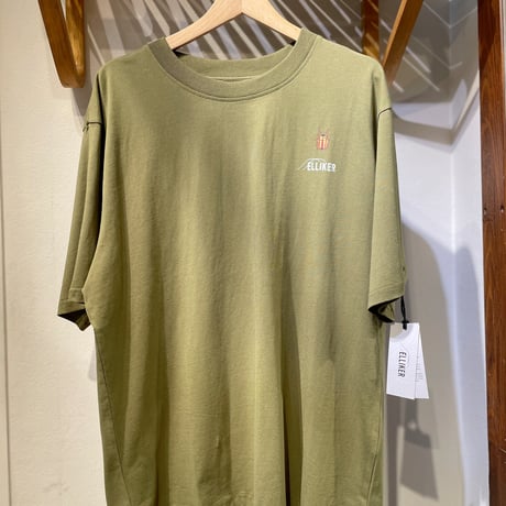 ユニセックス虫バックプリントTシャツ