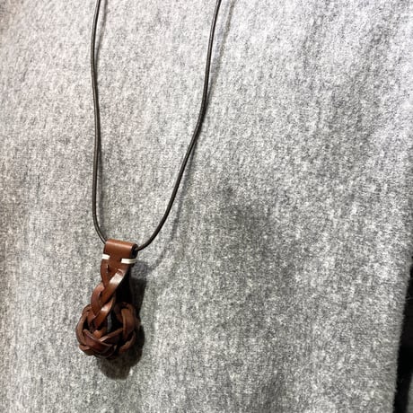 abokika Knot レザーネックレス