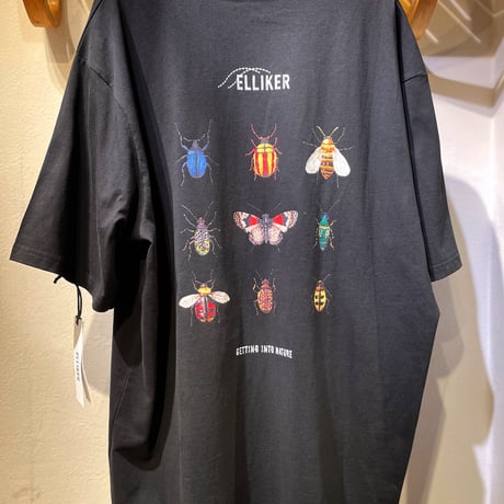 ユニセックス虫バックプリントTシャツ