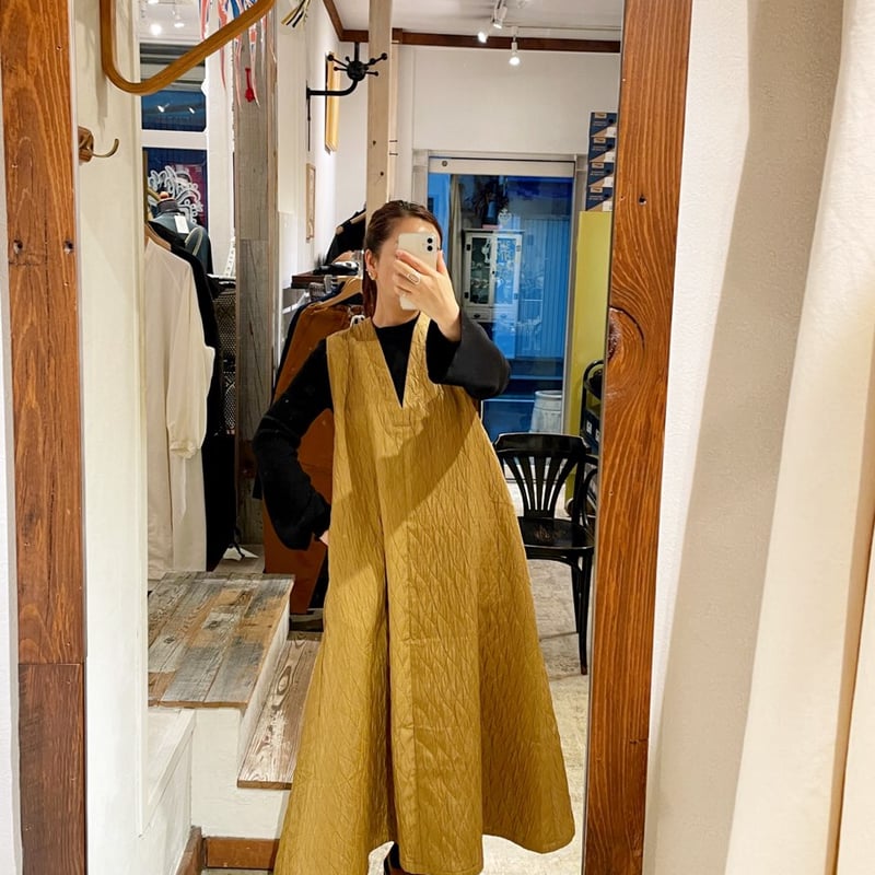 honnete Vネックワンピース ウールシルク混 Aライン honnete Vネック