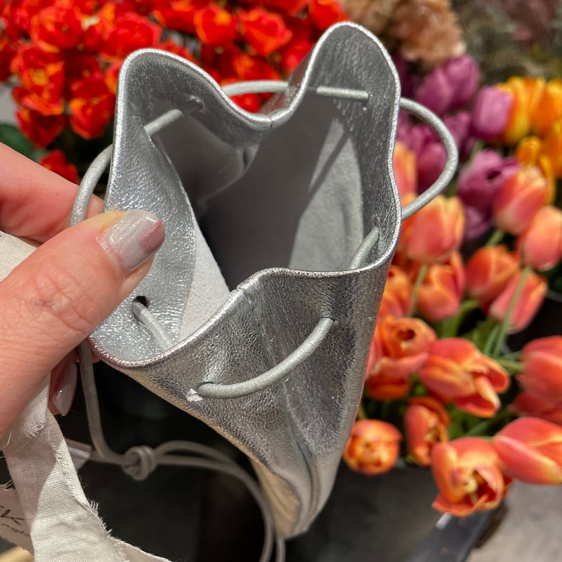 abokika イギリス シルバーレザーポシェット | THE M.B