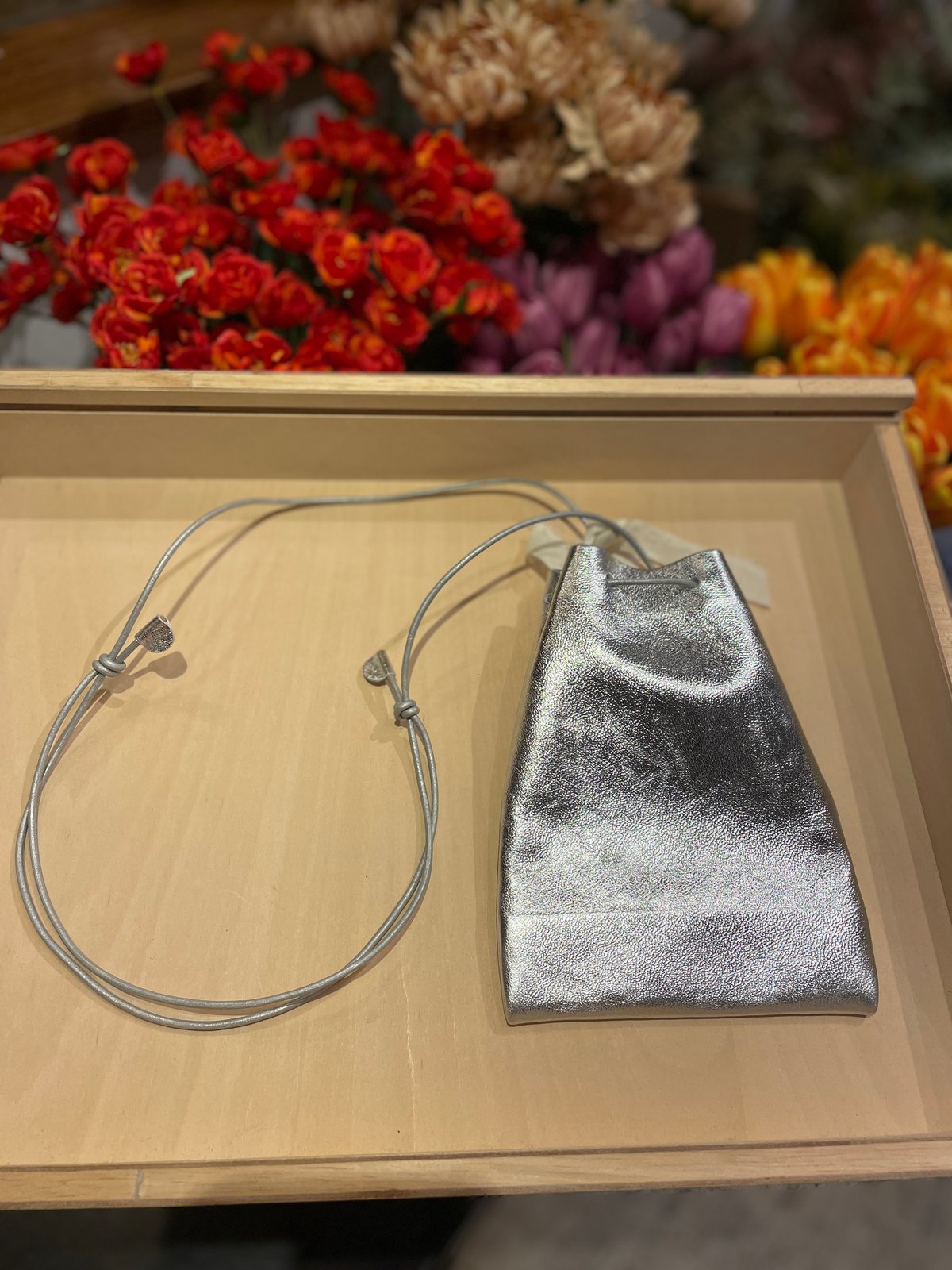 abokika イギリス シルバーレザーポシェット | THE M.B