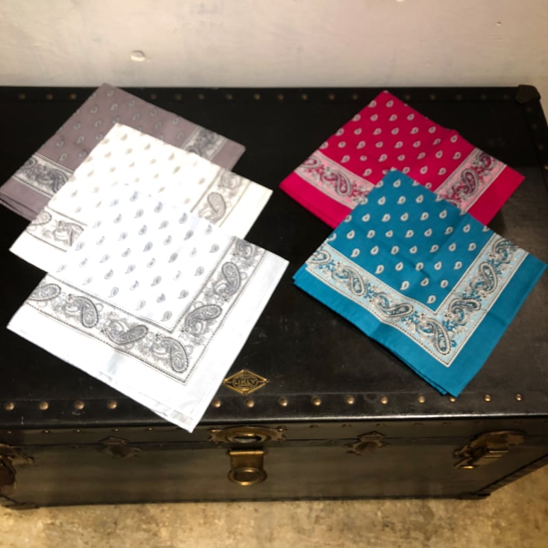 A.PRESSE アプレッセ ペイズリー バンダナ ハンカチ 未使用品 A PRESSE アプレッセ ペイズリー バンダナ ハンカチ