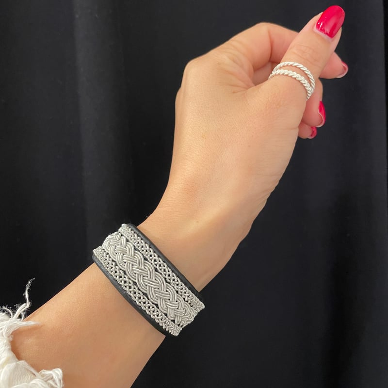 MB20周年別注 YOHEI NOGUCHI 3列ワイヤーブレスレット | THE M.B