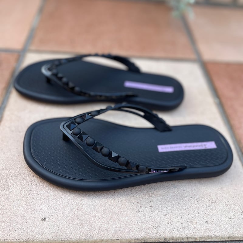 3Dスタッズデザイン トング型 ビーチサンダル Brazil | THE M.B