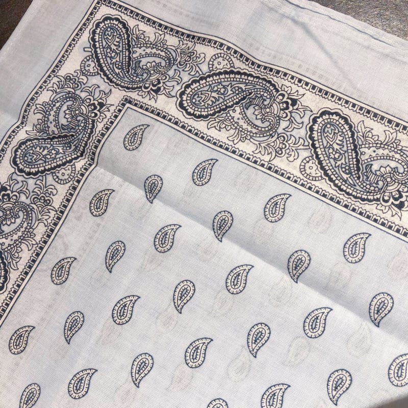 Classicペイズリー Swiss バンダナ ハンカチ | THE M.B