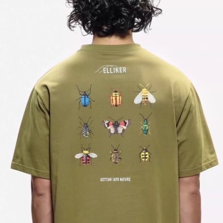 ユニセックス虫バックプリントTシャツ