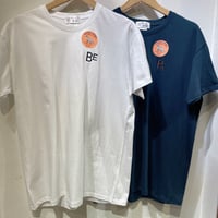 PARIS BERLIN 刺繍Tシャツ