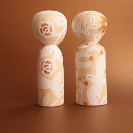 岩本清商店 × おざわさよこ「花着るこけし2」