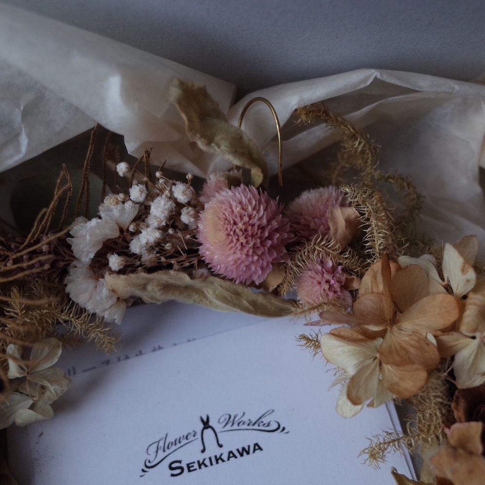 Flowerworks SEKIKAWA「ドライフラワーリース」 | オトメの金沢 陳列室