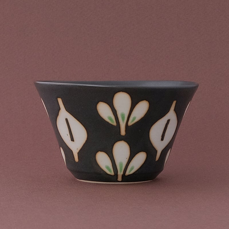 庄田春海／SHODA Harumi「黒みつば小鉢」 | オトメの金沢 陳列室