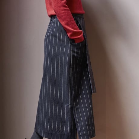 Eatable of Many Orders／エタブルオブメニーオーダーズ「Shibuzumi Apron Skirt」