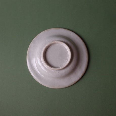 たくまポタリー／Takuma pottery「反り菊豆皿」