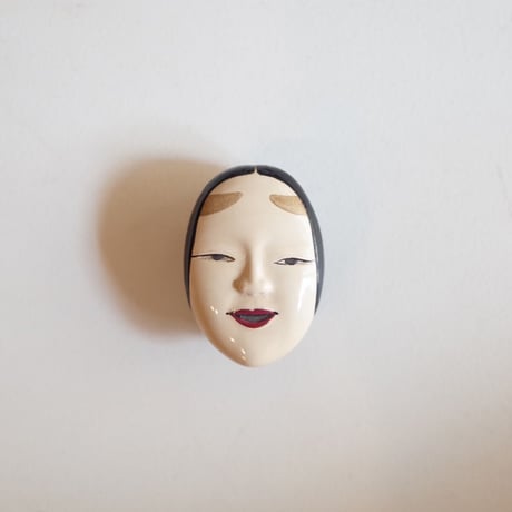 岩本清商店／IWAMOTO Kiyoshi Shouten「帯留 小面」