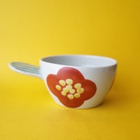 赤地 径／AKAJI Kei「マグカップ 羽根 植物」