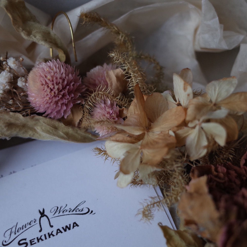 Flowerworks SEKIKAWA「ドライフラワーリース」 | オトメの金沢 陳列室