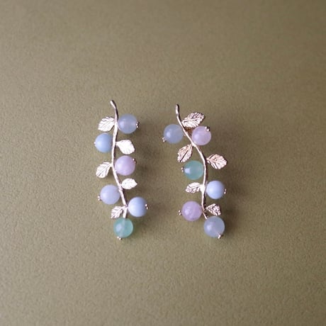 sasakihitomi／佐々木ひとみ「木の実のイヤリング／ピアス」