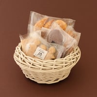 BISTRO YUIGA／ビストロユイガ「むらさきの箱のプティフール（7/6発送）」