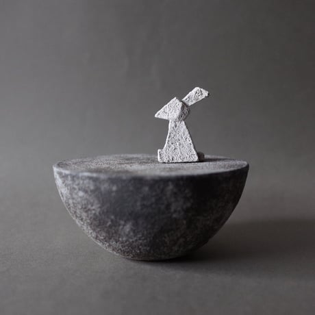 山田睦美／YAMADA Mutsumi「半分の月」