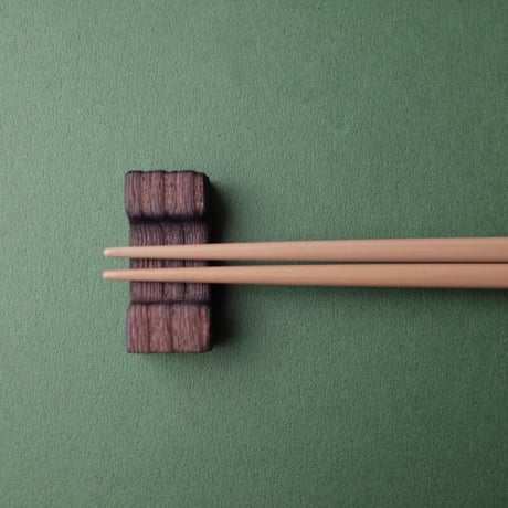 名雪園代／NAYUKI Sonoyo「漆の箸 との」