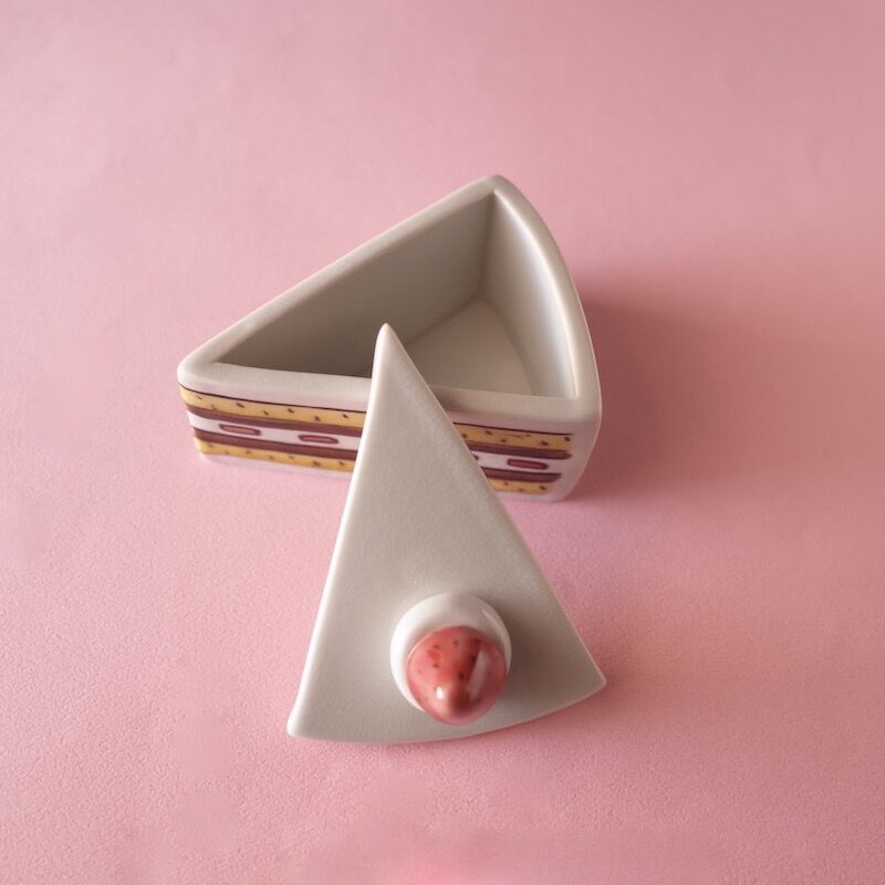 今江未央／IMAE Mio「九谷焼ショートケーキ 蓋物」 | オトメの金沢 陳列室