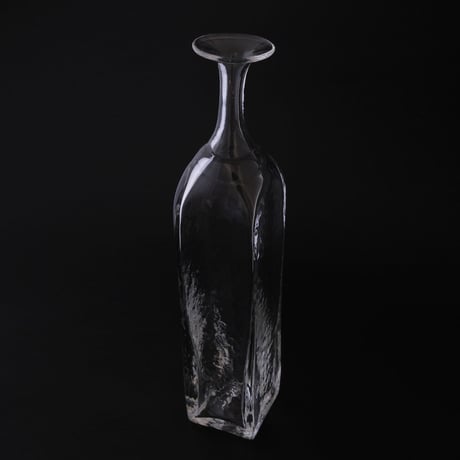 西山芳浩／NISHIYAMA Yoshihiro「四角ボトル」