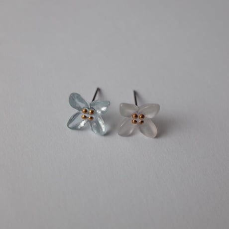 静観朋恵／SHIZUMI Tomoe「はなピアス／はなパールピアス」
