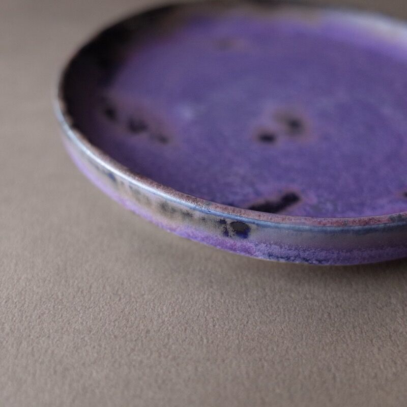 結城 彩／YUKI Aya「切立皿 小 紫」 | オトメの金沢 陳列室