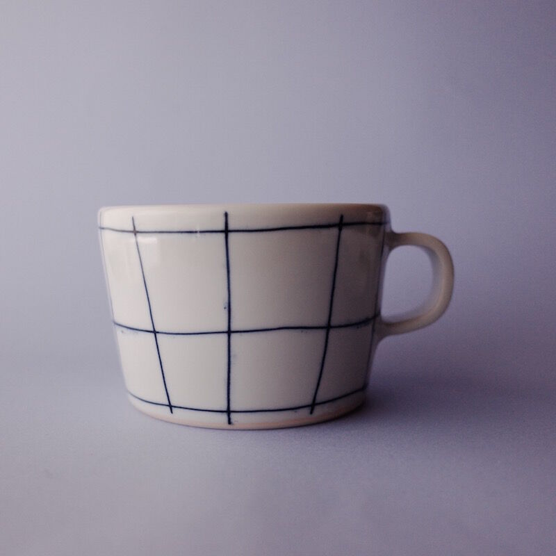 ドウガミスミコ／DOUGAMI Sumiko「マグカップ 格子／縞々」 | オトメの