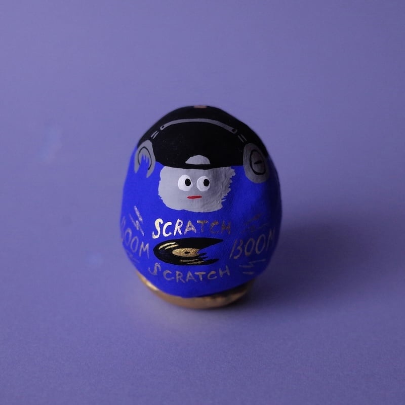 Norikazu Hatta「ミニだるま（DJ）」 | オトメの金沢 陳列室