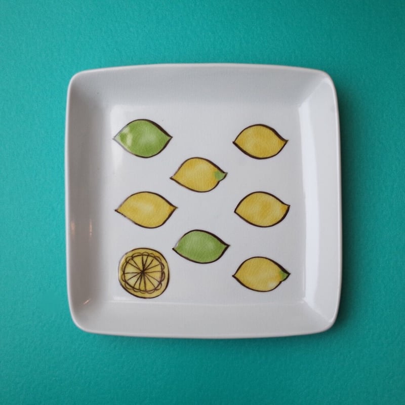 今江未央／IMAE Mio「九谷焼 四角皿 大」 | オトメの金沢 陳列室