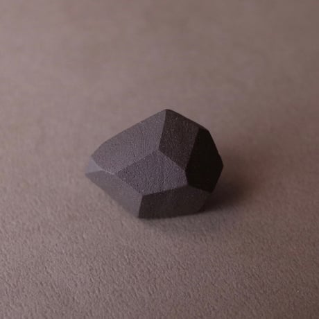 山田睦美／YAMADA Mutsumi「珠洲焼 片耳ピアス」