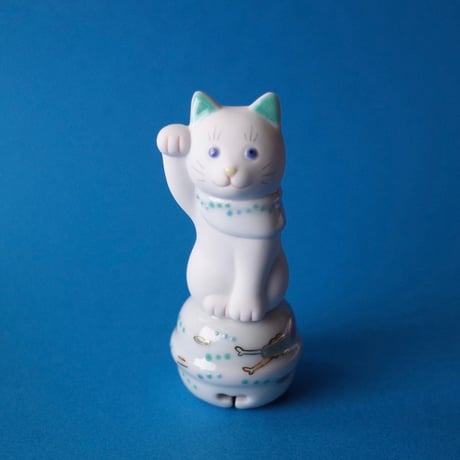 上出長右衛門窯／KUTANI CHOEMON「鈴乗り二寸ちょうえもん招猫 人魚と魚」