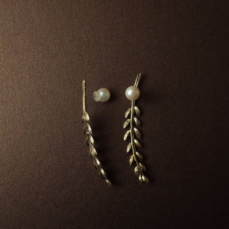 sasakihitomi／佐々木ひとみ「麦のピアス」