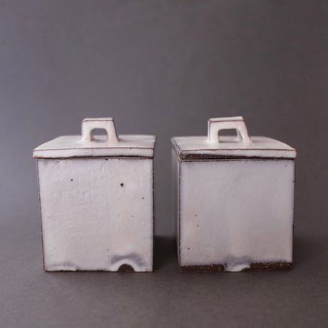 CATEGORY 岩﨑晴彦／IWASAKI Haruhiko | オトメの金沢 陳列室