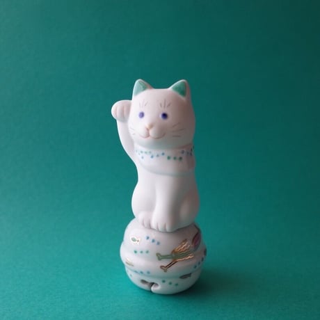 上出長右衛門窯／KUTANI CHOEMON「鈴乗り二寸ちょうえもん招猫 人魚と魚」