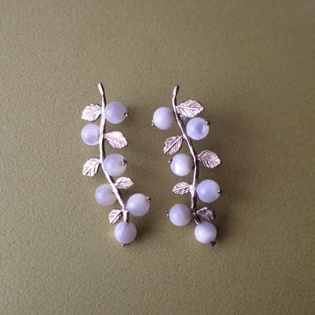 sasakihitomi／佐々木ひとみ「木の実のイヤリング／ピアス」