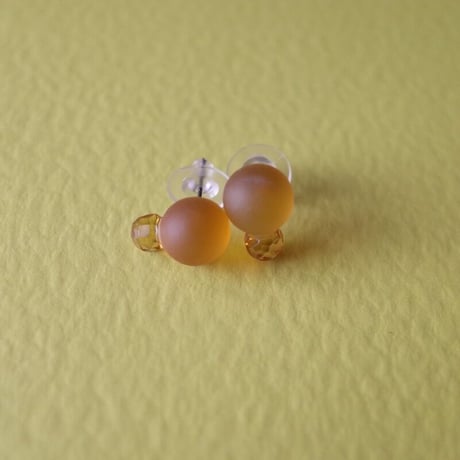 静観朋恵／SHIZUMI Tomoe「硝子ピアス」