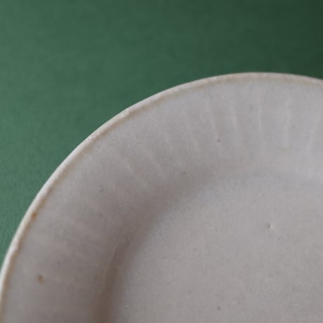 たくまポタリー／Takuma pottery「4寸皿 反り菊」