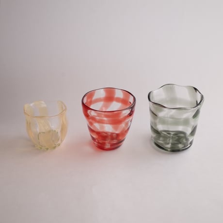 トリブーショイ硝子工芸舎／Tri Buŝoj Glass Art「おちょぼぐち」